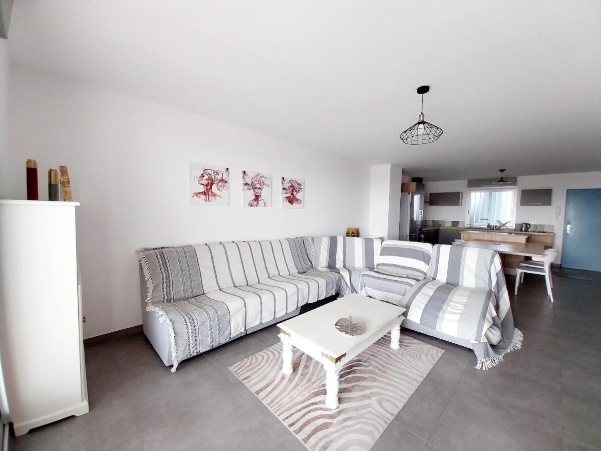 Spacieux T3 Vue Panoramique A Terre Sainte 생피에르 외부 사진
